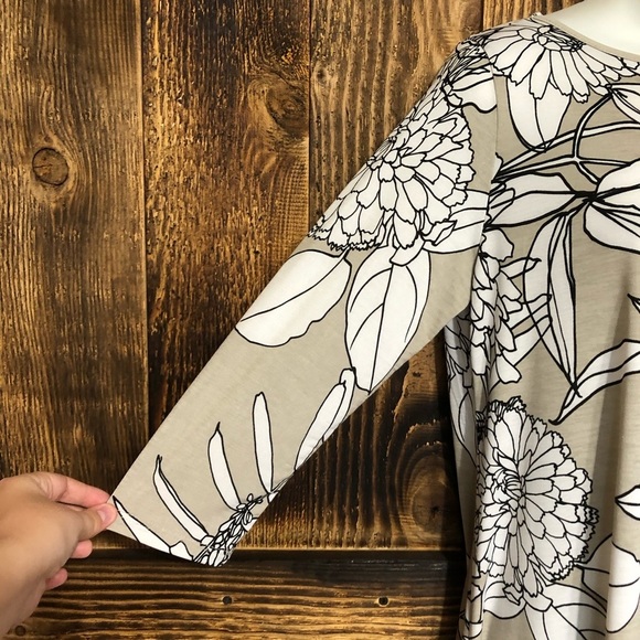 Clara Sun Woo Floral Print Keyhole Cutout 3/4 Sleeve Tunic Top Sz S - Picture 3 of 5